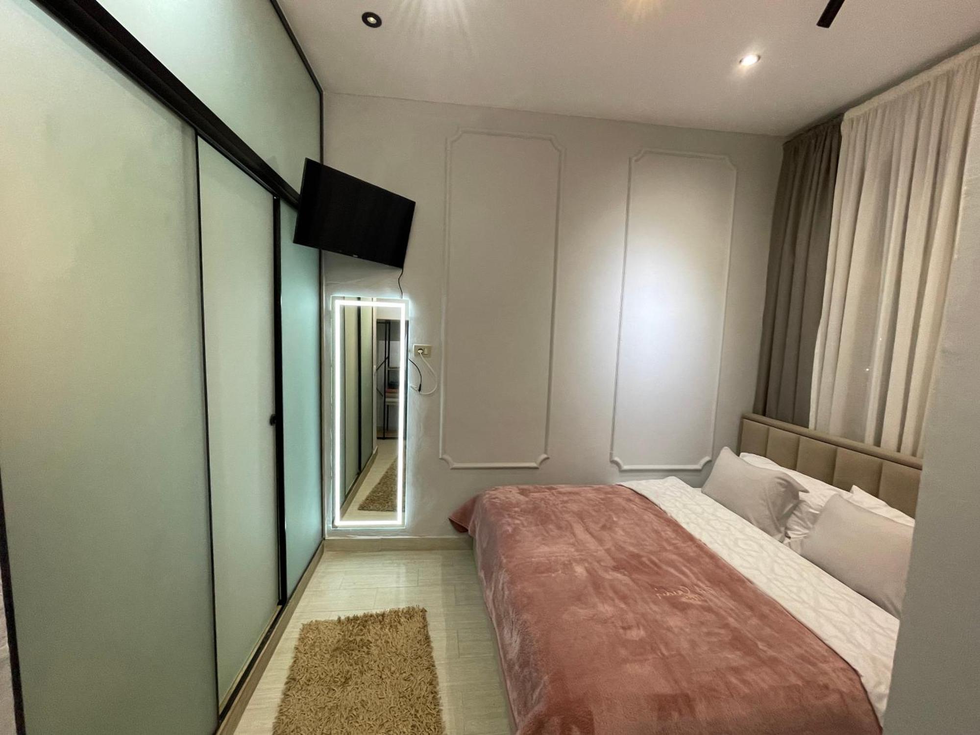 Blloku Appartement *